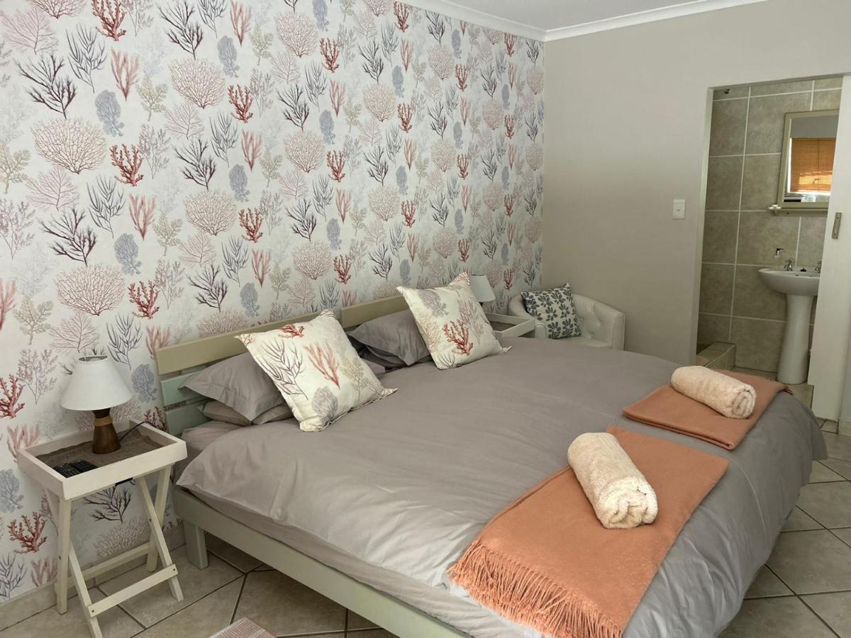 Room In Apartment - Cozy Crner, Home Away From Home, Near Pristine Beaches Num3 Langebaan Exterior photo