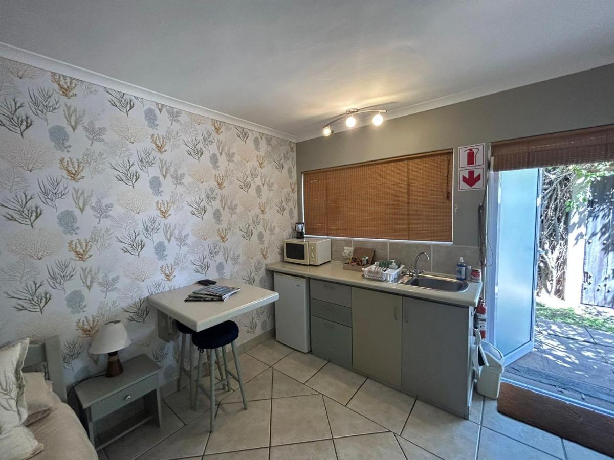 Room In Apartment - Cozy Crner, Home Away From Home, Near Pristine Beaches Num3 Langebaan Exterior photo